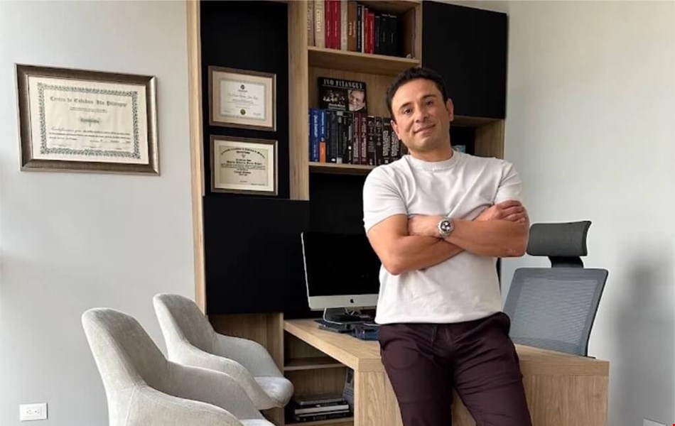 Dr. Dario Juris 1